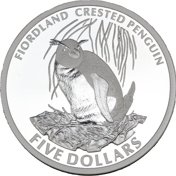 2005 - New Zealand - $5 - Fiordland Crested Penguin - Ag999